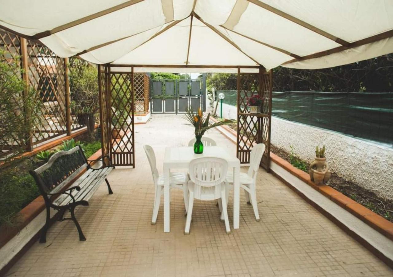 Villa Antonietta - Holiday House Карини Экстерьер фото